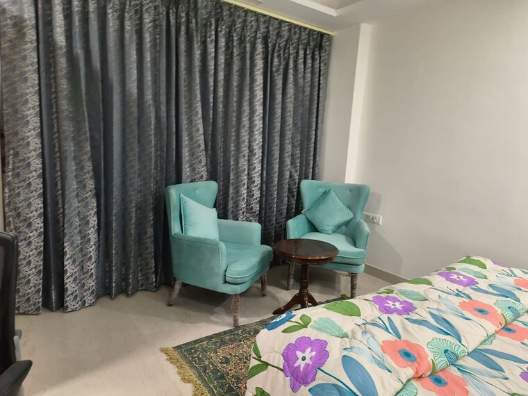 Bedroom, hong-kong-bazaar 5 Bedroom 4000 Sq.Ft. Builder Floor In Sector 57 Gurgaon 10021561