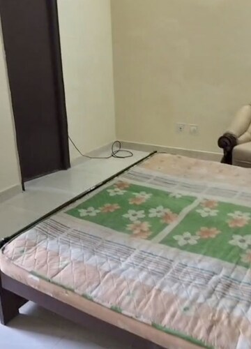 Bedroom in 2 BHK Villa at Aliganj – for Rent