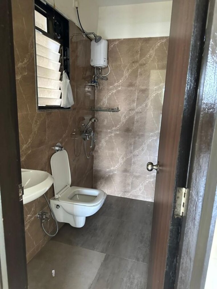 Bathroom, micl-aaradhya-eastwind 2 Bedroom 837 Sq.Ft. Apartment In Vikhroli East Mumbai 10021667