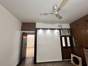 Room in 3 BHK Apartment at Suvidha Apartments Gurgaon, Sector 56 – for Rent