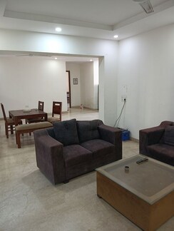 3 BHK + Pooja Room Builder Floor For Rent in Sector 52