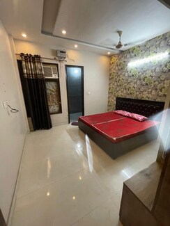 3 BHK + Servant Room Apartment For Rent in Lohgarh