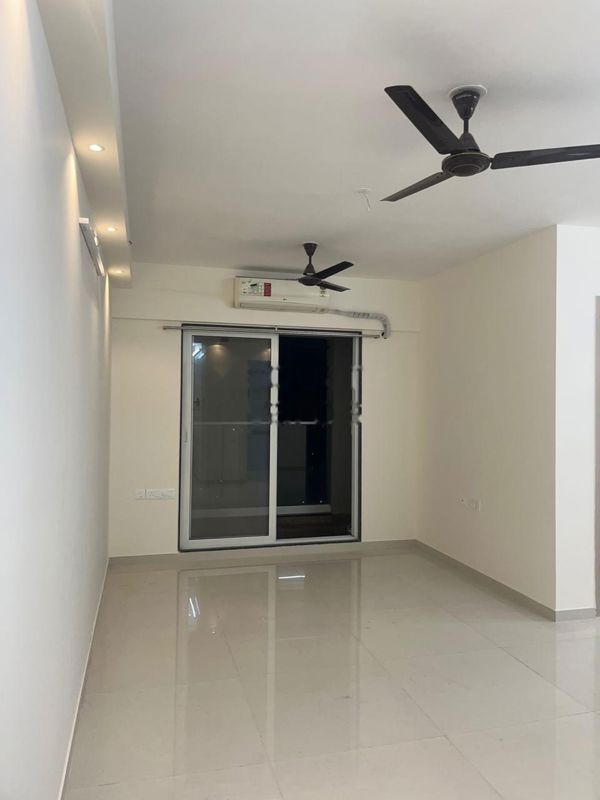 2 BHK Apartment For Rent in Ashar Axis