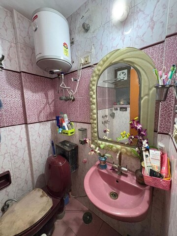 Attached Bathroom in 2 BHK Apartment at Maple Heights, Sector 43 – for Rent