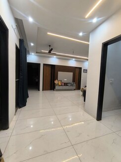 3 BHK + Servant Room Apartment For Rent in Chandigarh Hollywood Heights 1