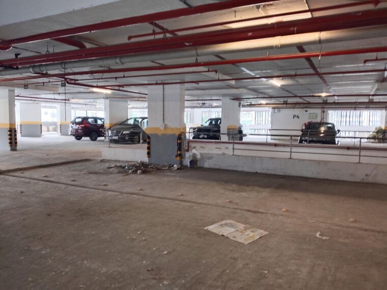  Parking, wadhwa-tw-gardens 2 Bedroom 629 Sq.Ft. Apartment In Kandivali East Mumbai 10021685