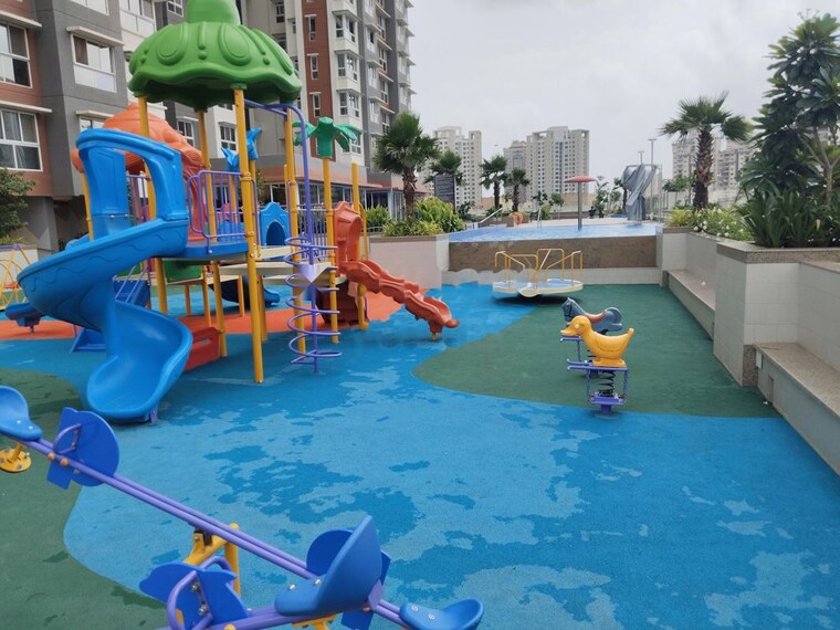 Swimming Pool, wadhwa-tw-gardens 2 Bedroom 629 Sq.Ft. Apartment In Kandivali East Mumbai 10021685