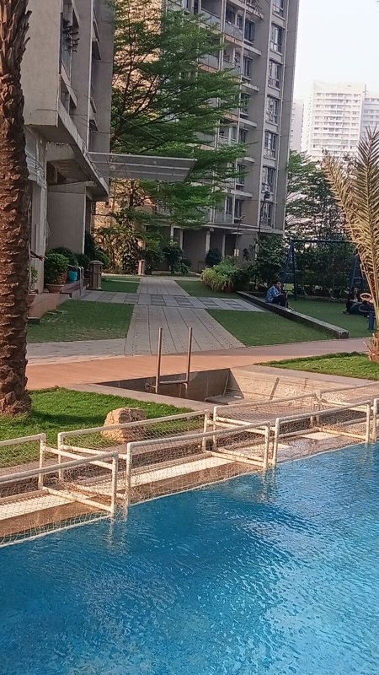 Garden, wadhwa-imperial-heights 3 Bedroom 1200 Sq.Ft. Apartment In Goregaon West Mumbai 10021864