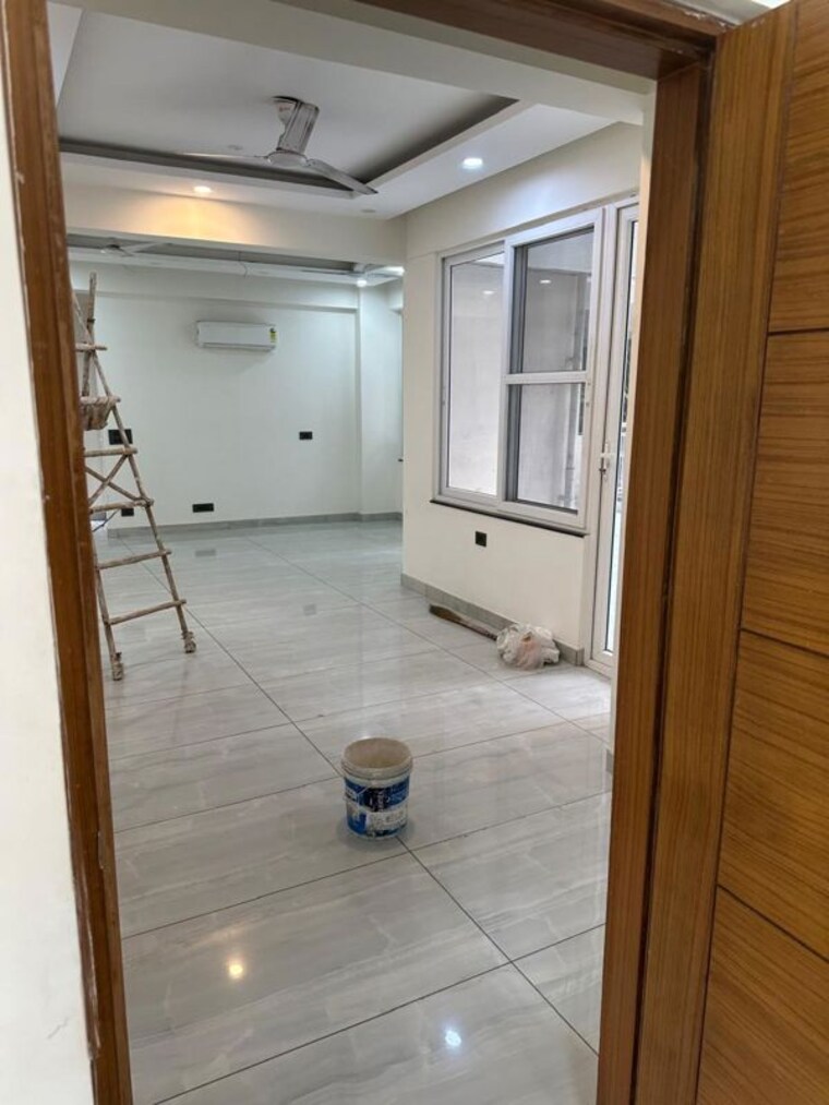 Room, ram-shanti-apartment 3.5 Bedroom 2000 Sq.Ft. Apartment In Sector 52 Gurgaon 10021895