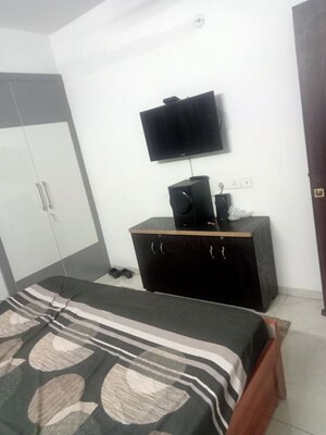 Furnished Amenities in 1 RK Villa at Aliganj – for Rent