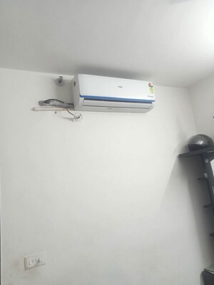 Furnished Amenities in 1 RK Villa at Aliganj – for Rent