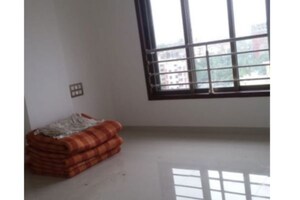 Room in 2 BHK Apartment at LK Umang Heights, Andheri West – for Rent