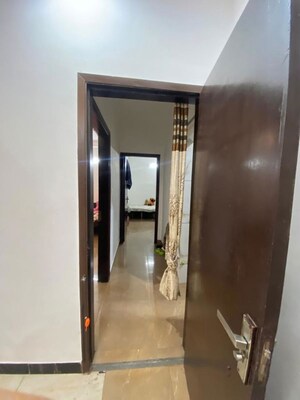 Furnished Amenities in 2 BHK Builder Floor at Savitri Nagar – for Rent