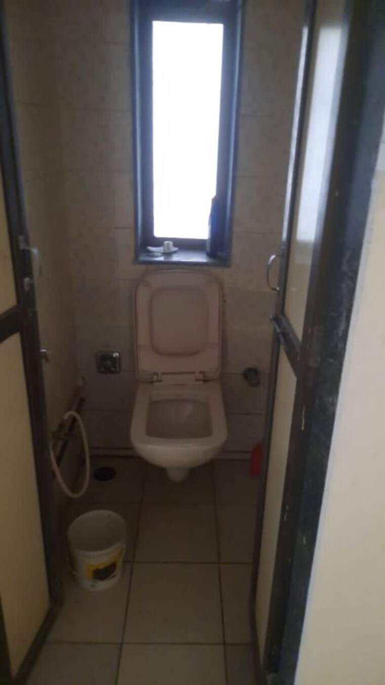 Bathroom, mahalaxmi-chs-worli 1 Bedroom 350 Sq.Ft. Apartment In Worli Mumbai 10022108