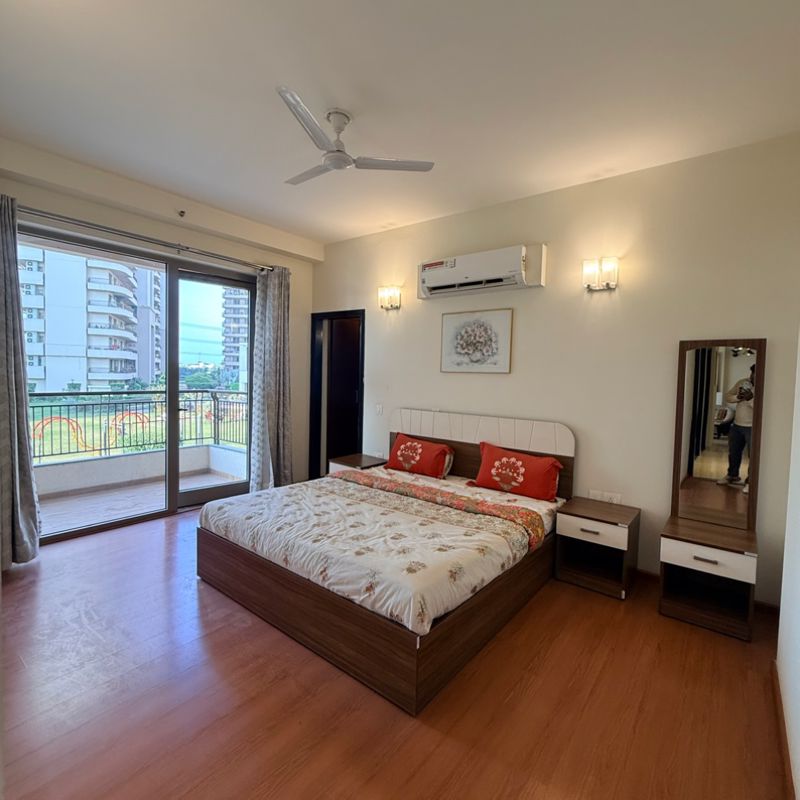 3 BHK + Pooja Room,Servant Room 2090 Sq.Ft. Apartment in Chintels Serenity
