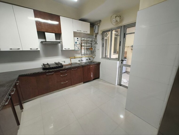 Kitchen, pioneer-park-araya 3.5 Bedroom 2400 Sq.Ft. Apartment In Sector 61 Gurgaon 10022148
