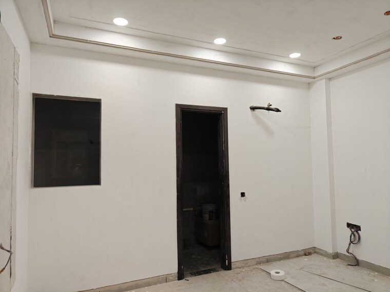 Room, mahendru enclave 3 Bedroom 1350 Sq.Ft. Builder Floor In Mahendru Enclave Delhi 10022169