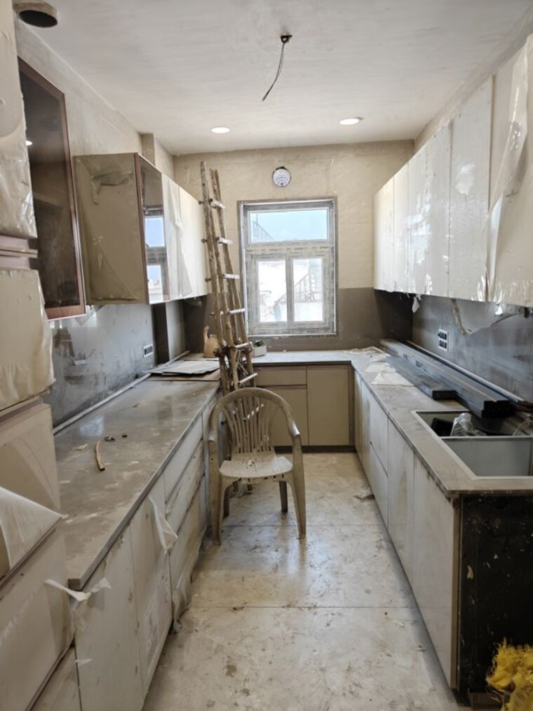 Kitchen, mahendru enclave 3 Bedroom 1350 Sq.Ft. Builder Floor In Mahendru Enclave Delhi 10022169