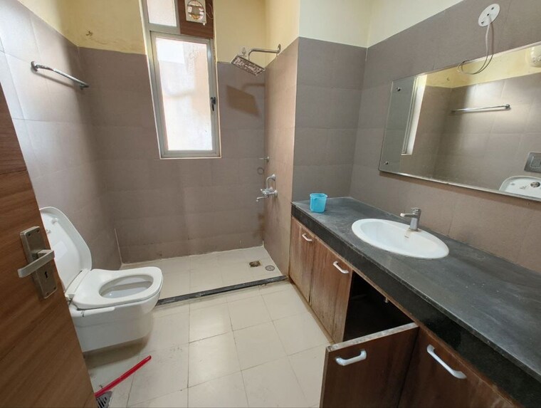 Kitchen, pioneer-park-araya 3.5 Bedroom 2375 Sq.Ft. Apartment In Sector 61 Gurgaon 10022174