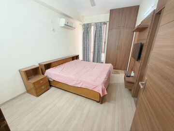 Bedroom in 3.5 BHK Apartment at Pioneer Park Araya, Sector 61 – for Rent