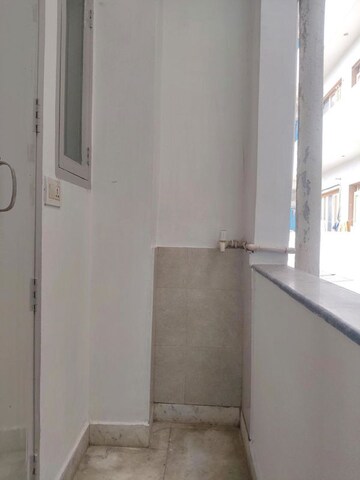 Building Lobby in 2 BHK Builder Floor at Relaxo Apartment, Sector 46 – for Rent