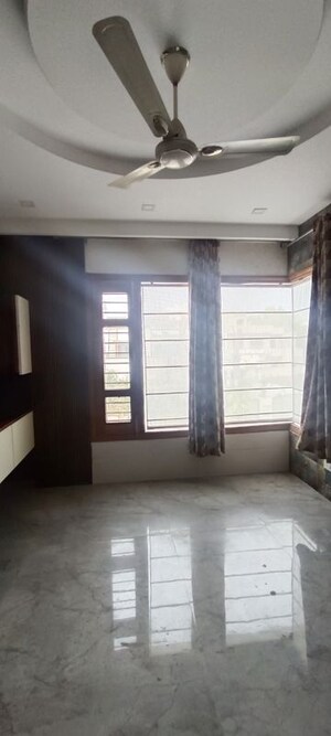 Building Lobby in 1 RK Builder Floor at Ambala Highway – for Rent