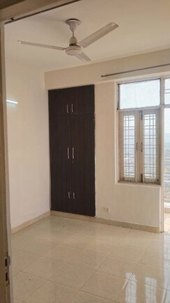 3 BHK Apartment For Rent in Tulip Orange