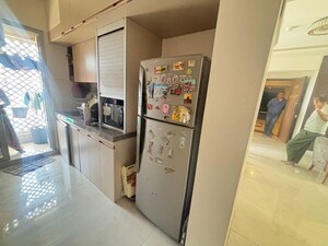 Furnished Amenities in 3 BHK Apartment at Piramal Vaikunth, Balkum Pada – for Rent