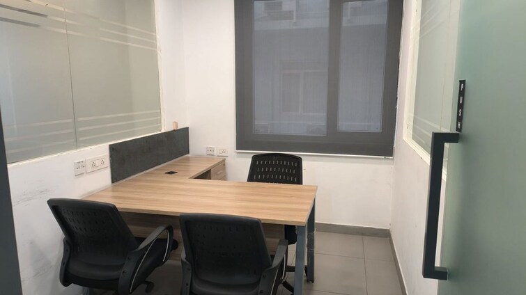 Team Area, sector 3 Commercial Office Space 1300 Sq.Ft. In Sector 3 Noida 10022136