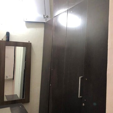 Room in 3 BHK Apartment at Jaipurias Sunrise Greens Zirakpur, Vip Road – for Rent