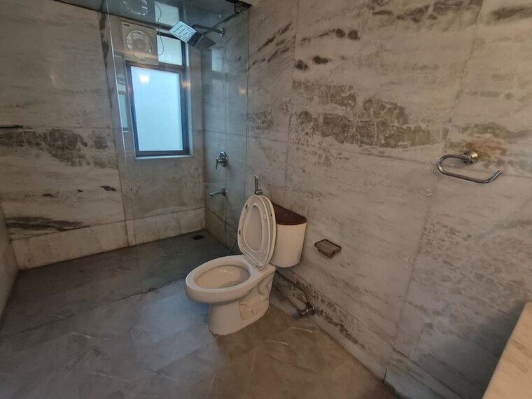 Bathroom, oxford-hallmark 4 Bedroom 2615 Sq.Ft. Apartment In Koregaon Park Pune 10022353