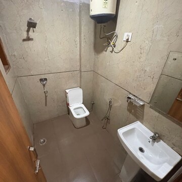 Bathroom in Studio Builder Floor at DLF City Phase III, Dlf Cyber City – for Rent