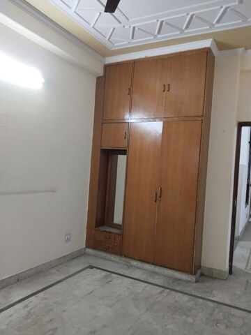 Room in 3 BHK Independent House at Shakti Khand – for Rent