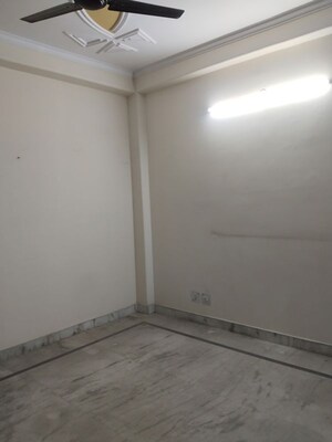 Room in 3 BHK Independent House at Shakti Khand – for Rent