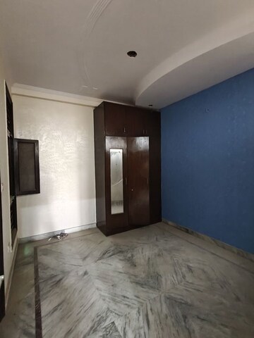 Room in 2 BHK Builder Floor at Vasundhara Sector 3 – for Sale