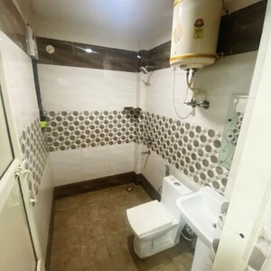 Bathroom in 1 RK Builder Floor at DLF City Phase III, Dlf Cyber City – for Rent