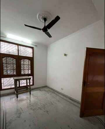 Room in 2 BHK Independent House at Sector Swarn Nagri – for Rent
