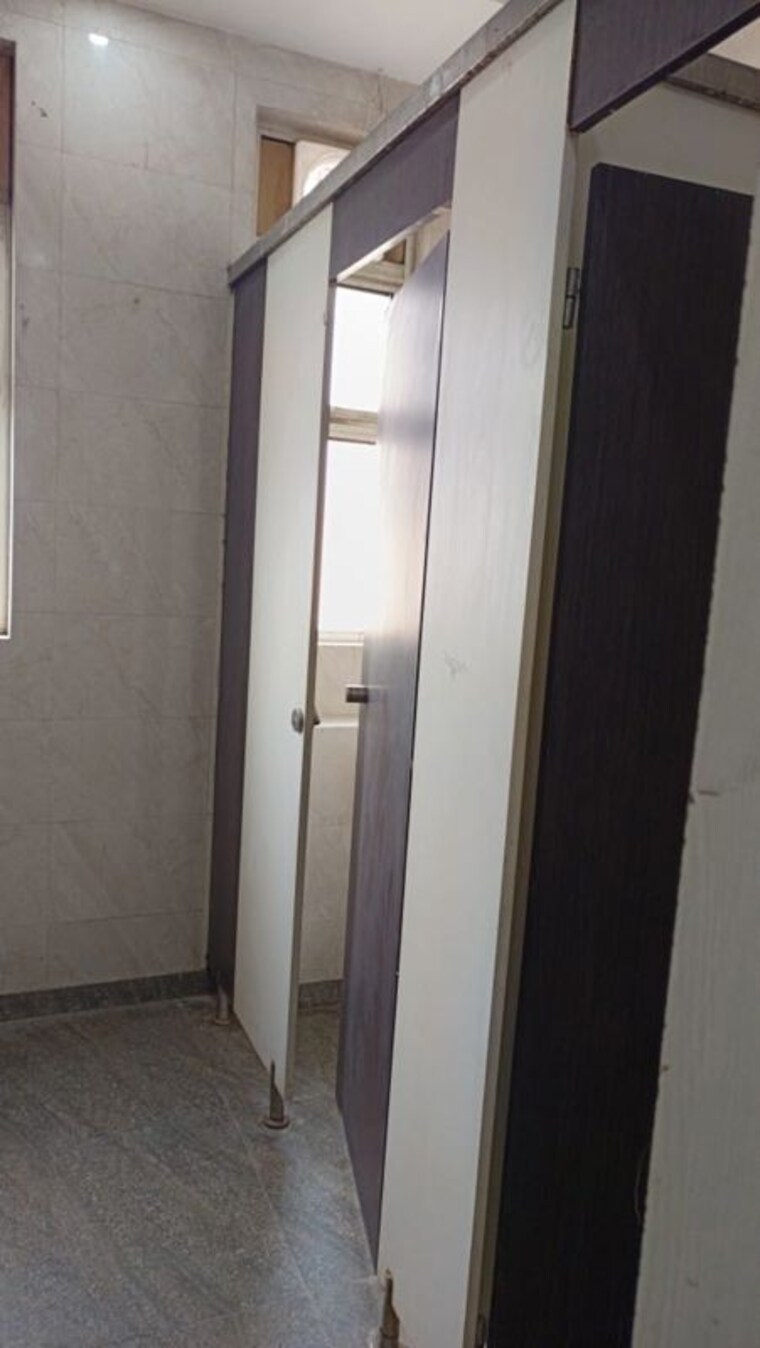 undefined, sector 16 Commercial Office Space 3000 Sq.Ft. In Sector 16 Noida 10022578