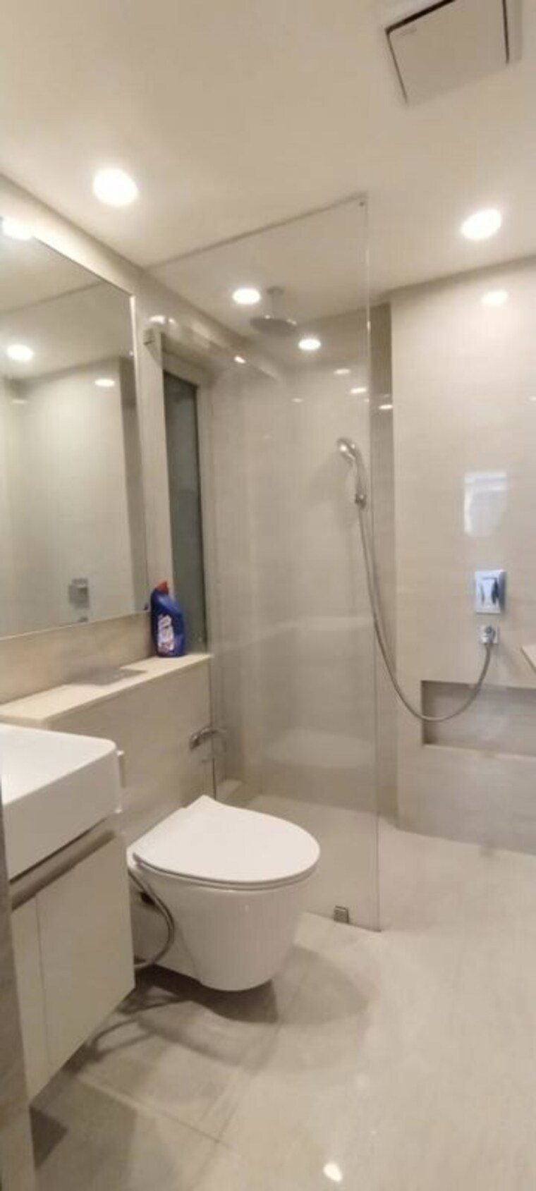 Bathroom, hiranandani-castle-rock 2 Bedroom 629 Sq.Ft. Apartment In Powai Mumbai 10022594