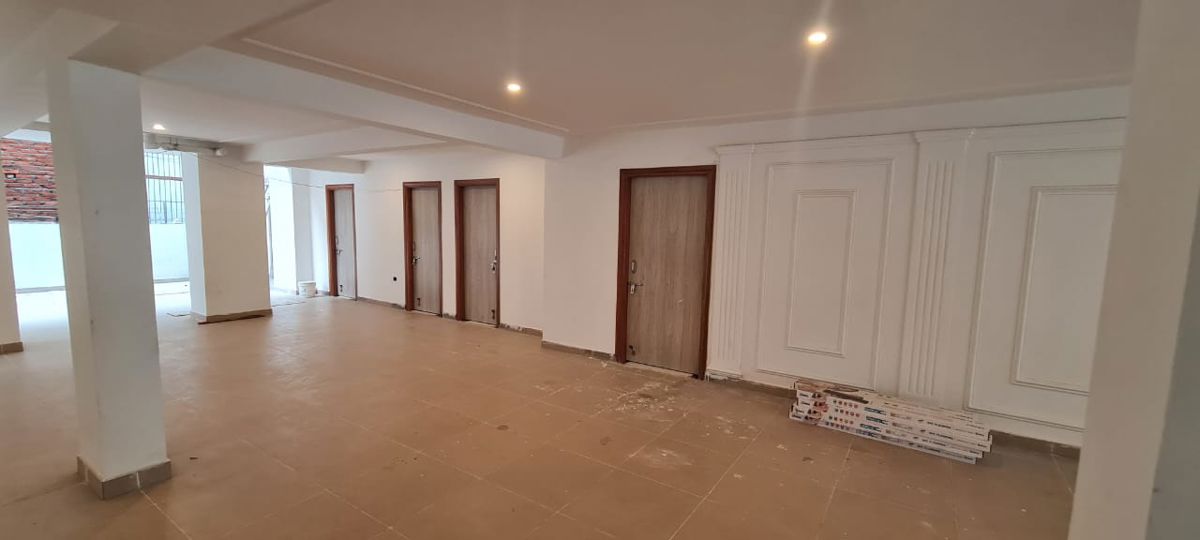 3 BHK + Pooja Room,Servant Room Builder Floor For Sale in Parklands