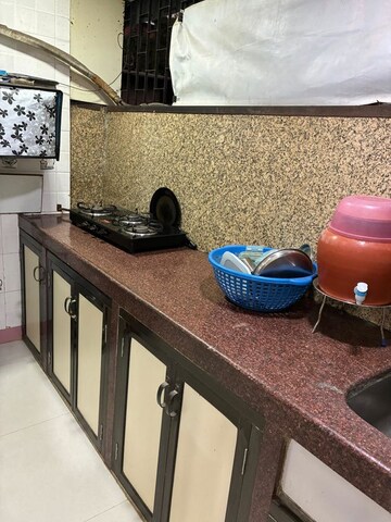 Furnished Amenities in 1 BHK Villa at Kurla West – for Rent