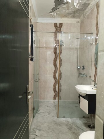 Bathroom in 2 BHK Builder Floor at Green Fields Colony – for Rent