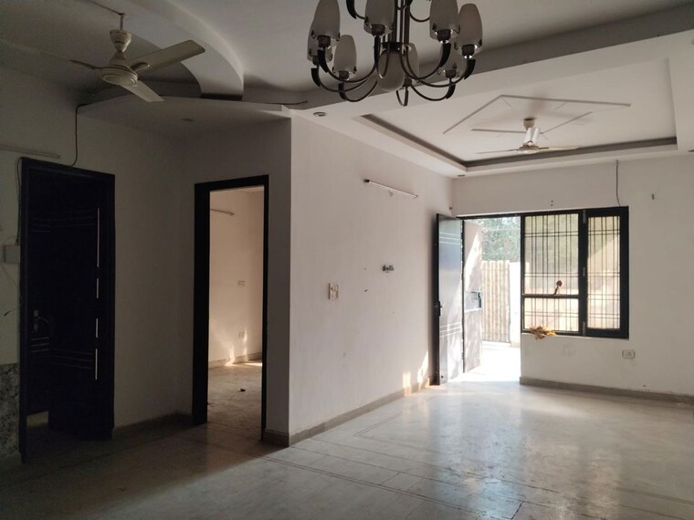 Room, green fields colony 2 Bedroom 1000 Sq.Ft. Builder Floor In Green Fields Colony Faridabad 10022833