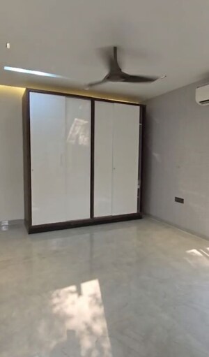 Room in 3 BHK Apartment at Malibu Town – for Rent