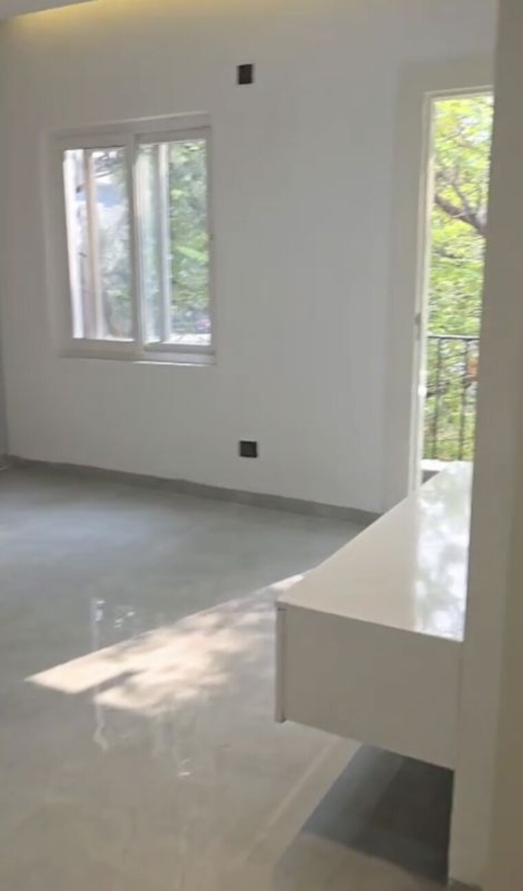 Room, malibu town 3 Bedroom 2700 Sq.Ft. Apartment In Malibu Town Gurgaon 10022903