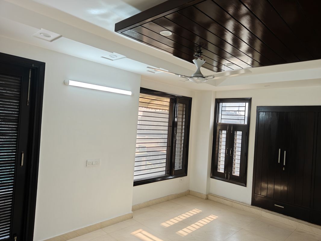 4 BHK Builder Floor For Sale in Model Town 3