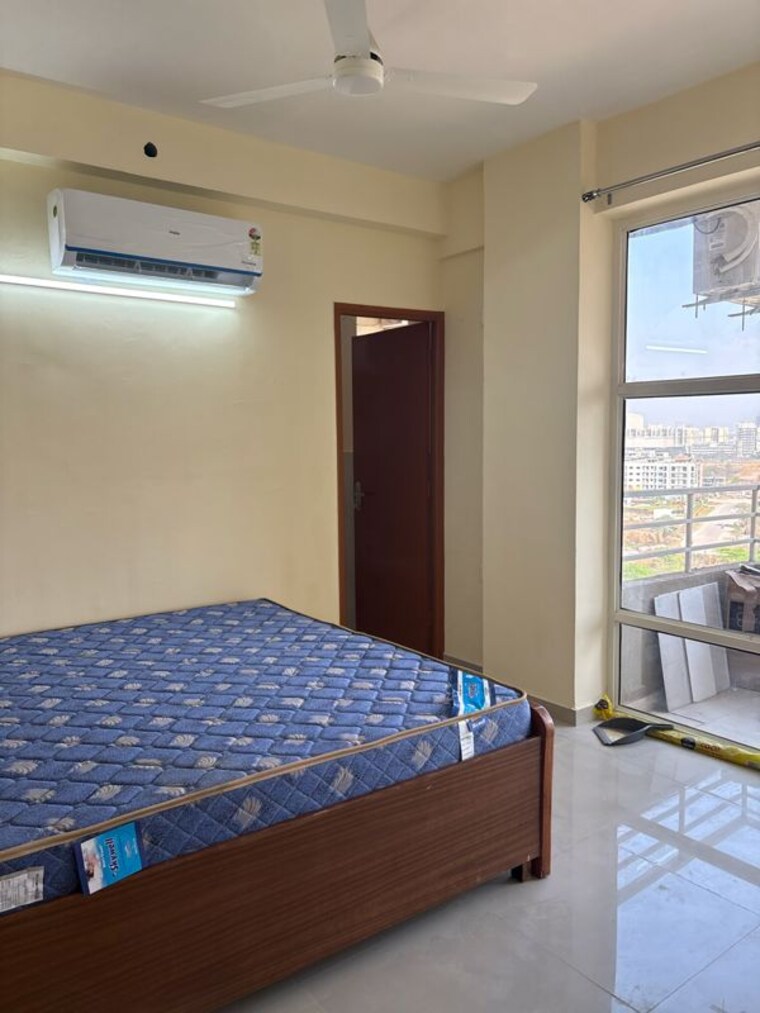 Bedroom, pyramid-altia 3 Bedroom 1200 Sq.Ft. Apartment In Sector 70a Gurgaon 10022923