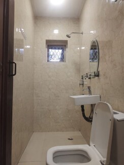 2 BHK + Extra Room Builder Floor For Rent in East Of Kailash