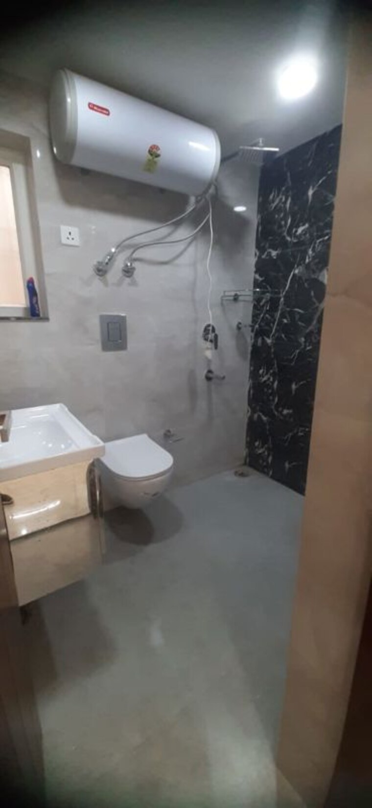 Bathroom, vasant kunj 4 Bedroom 2201 Sq.Ft. Apartment In Vasant Kunj Delhi 10023176