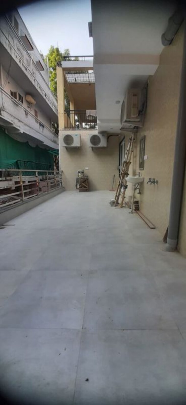  Parking, vasant kunj 4 Bedroom 2201 Sq.Ft. Apartment In Vasant Kunj Delhi 10023176